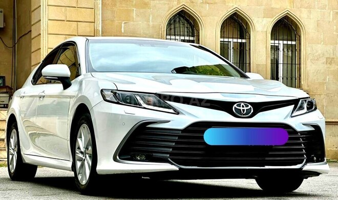 Toyota Camry-5
