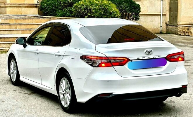 Toyota Camry-10