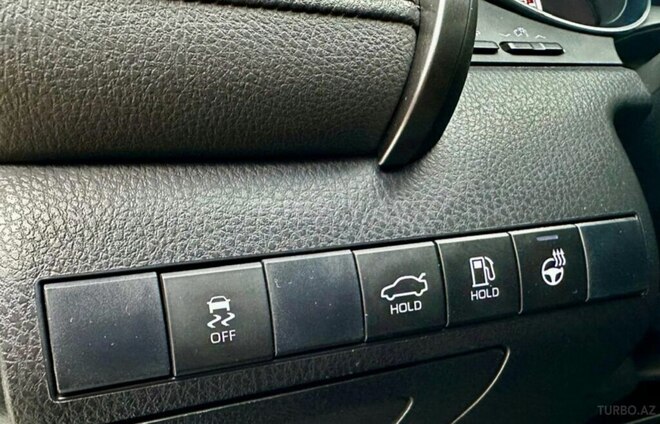 Toyota Camry-14