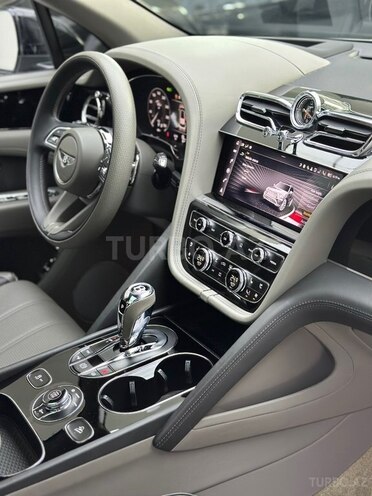 Bentley Bentayga 2022, 20,000 km - 4.0 l - Bakı