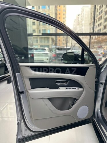 Bentley Bentayga 2022, 20,000 km - 4.0 l - Bakı