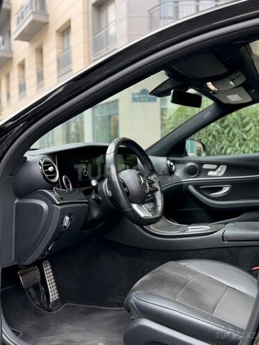 Mercedes E 300-12