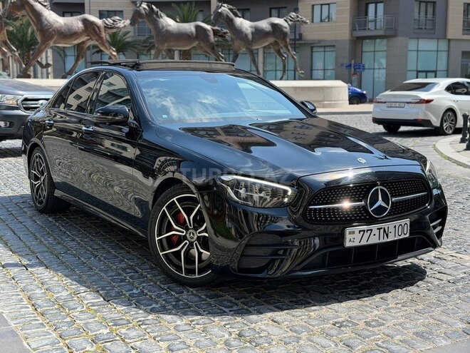 Mercedes E 300-9