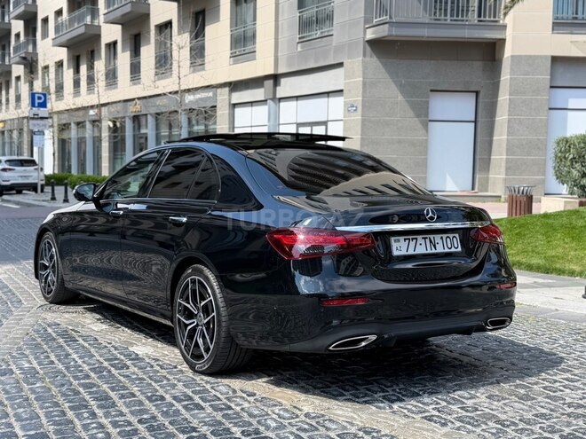 Mercedes E 300-7