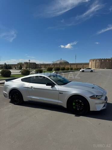 Ford Mustang-7