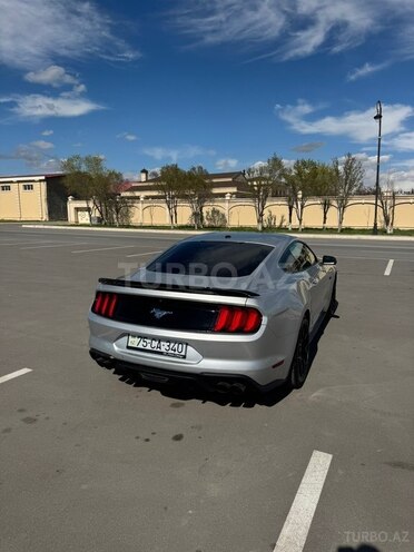 Ford Mustang-10