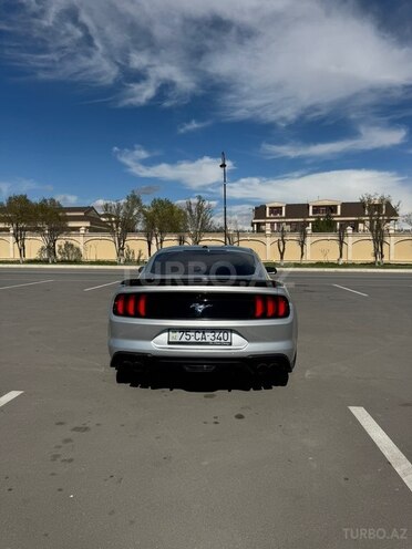 Ford Mustang-11