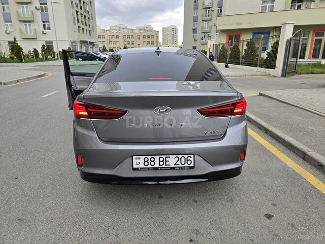 Hyundai Sonata-7