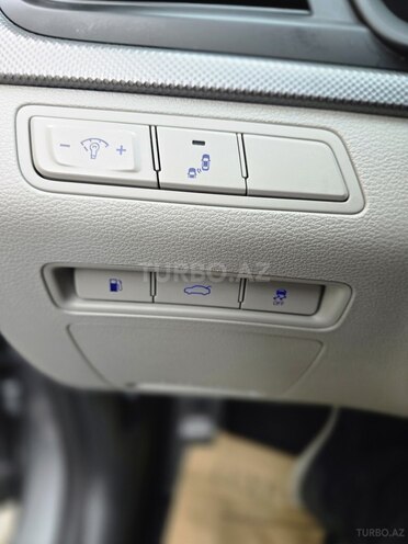 Hyundai Sonata-14