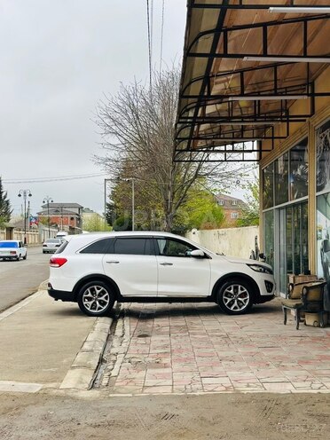 Kia Sorento-9