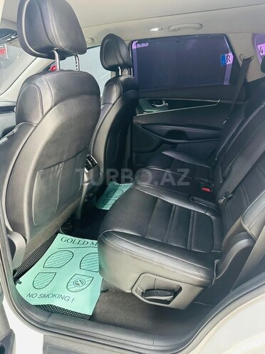 Kia Sorento-10