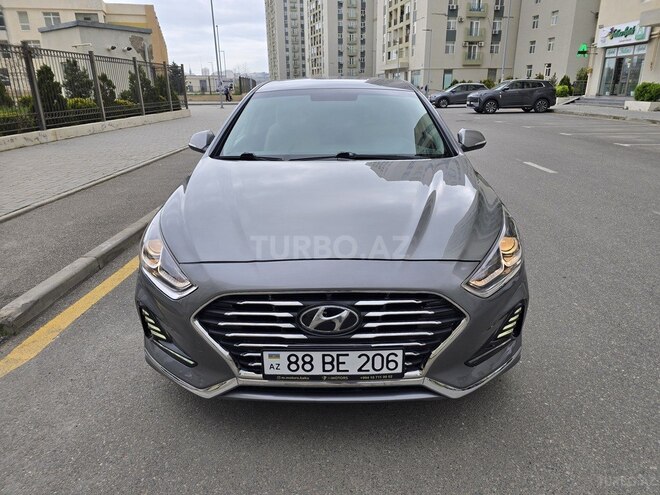 Hyundai Sonata-1