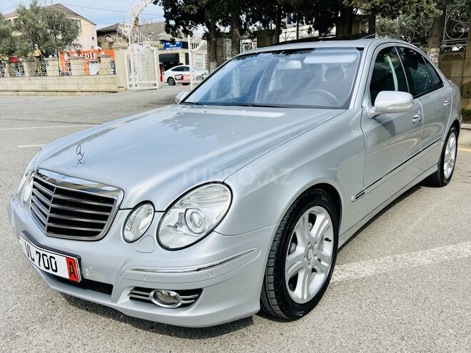 Mercedes E 220-12