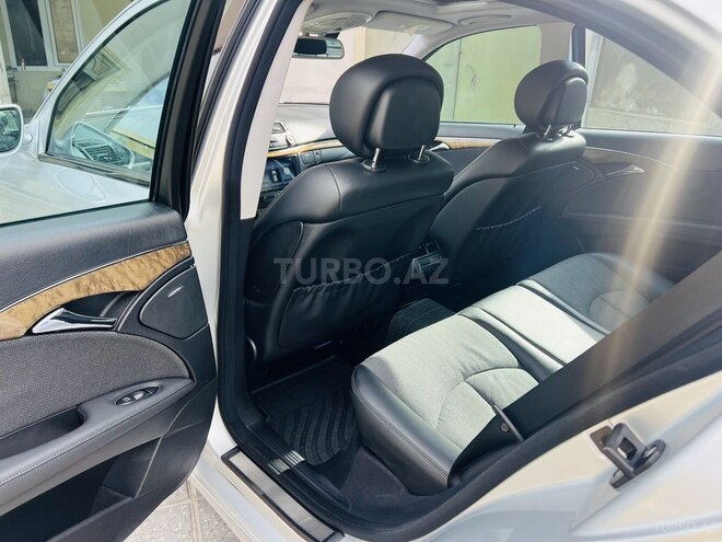Mercedes E 220-7