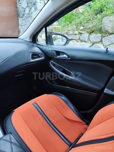 Chevrolet Cruze-6