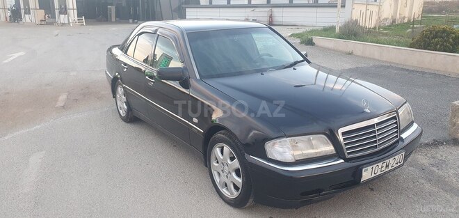 Mercedes C 240-6