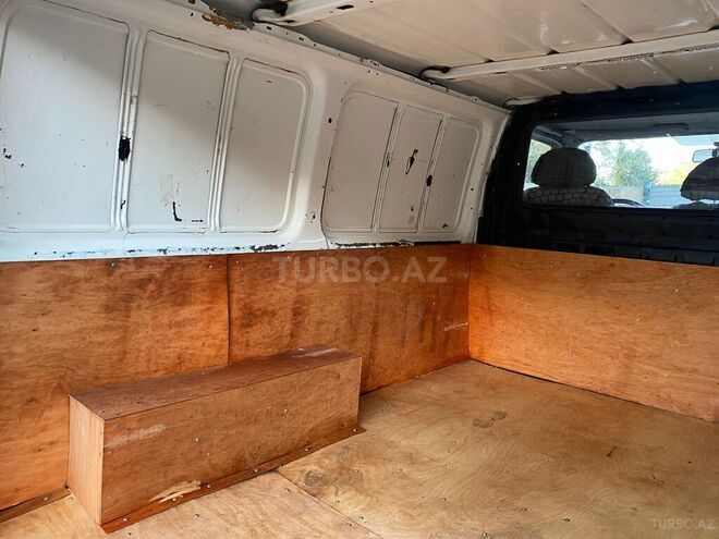 Ford Transit-19