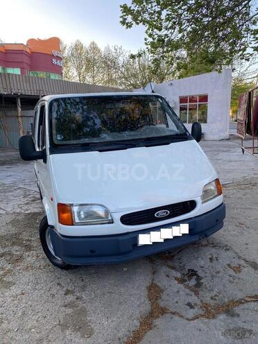 Ford Transit-6