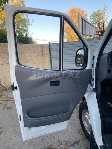 Ford Transit-15
