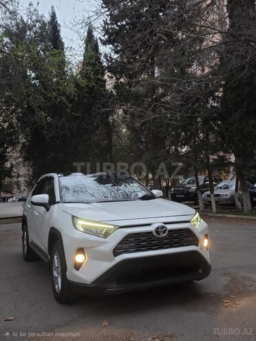 Toyota RAV4-4