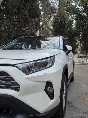 Toyota RAV4-7