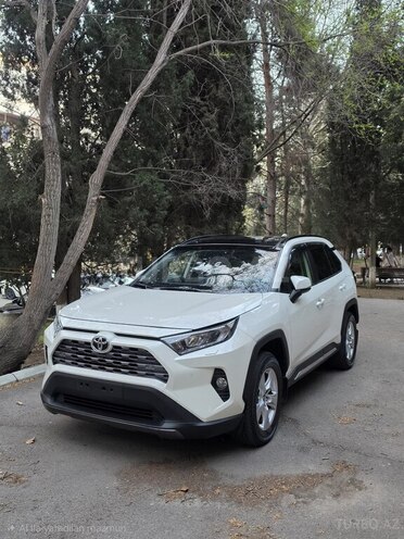 Toyota RAV4-1
