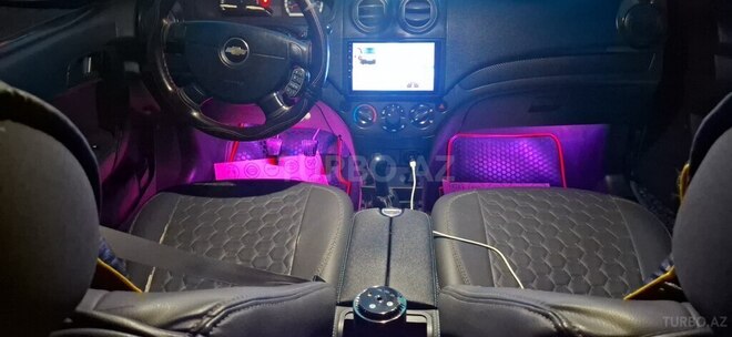 Chevrolet Aveo-7