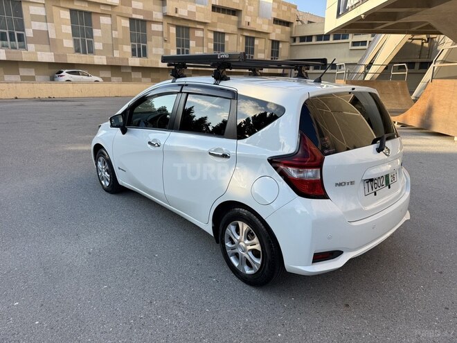 Nissan Note-9