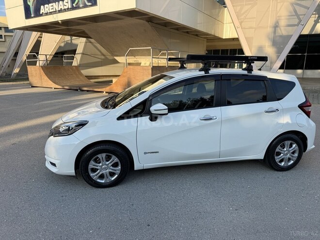 Nissan Note-5