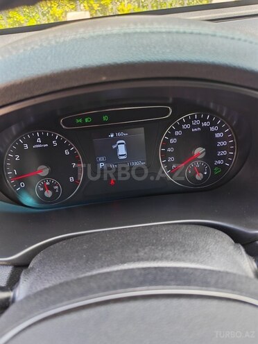 Kia Sorento-16