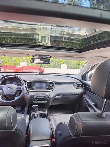 Kia Sorento-18