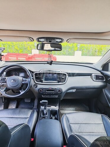 Kia Sorento-17