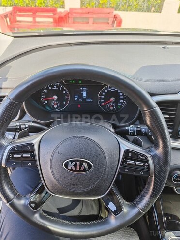 Kia Sorento-14