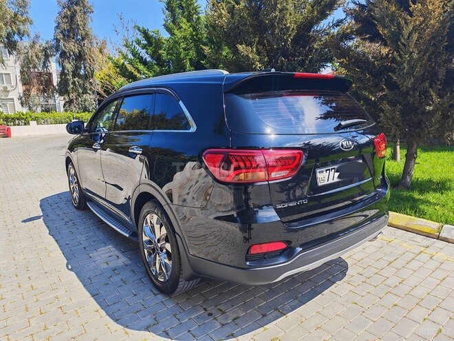 Kia Sorento-3