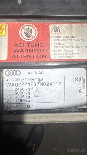 Audi A8-17