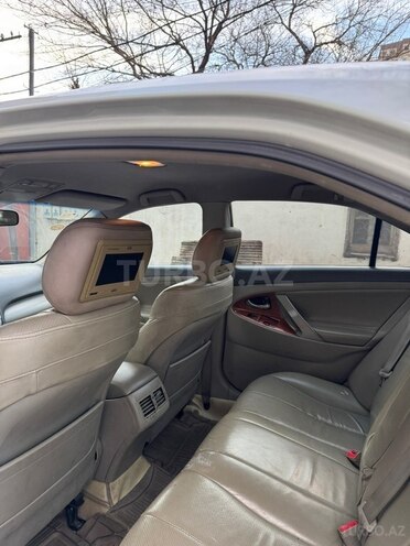 Toyota Camry-6
