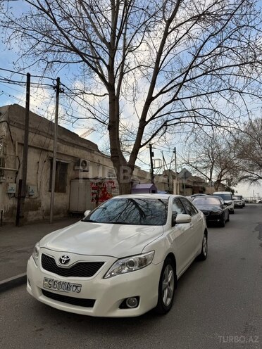 Toyota Camry-1