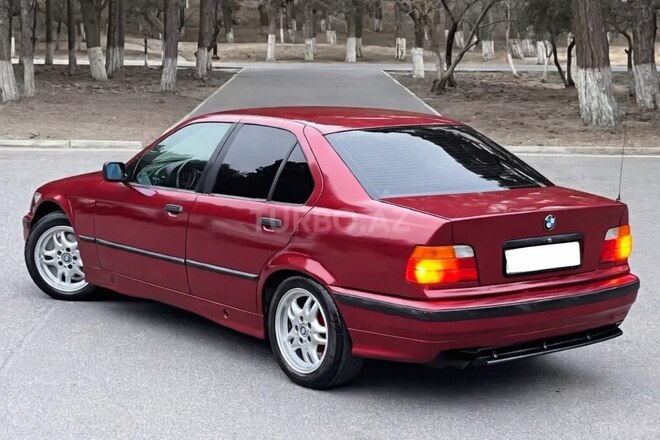 BMW 318-7