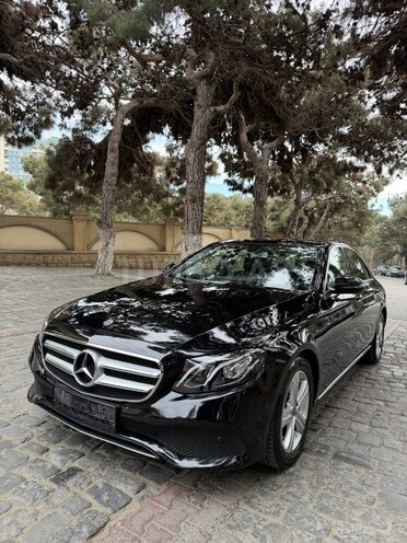 Mercedes E 200-2