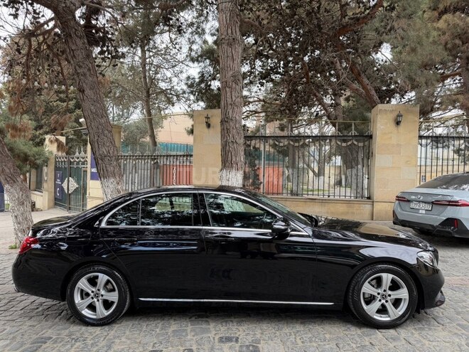 Mercedes E 200-6