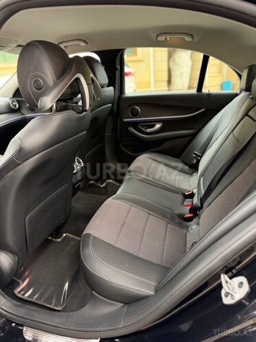 Mercedes E 200-12