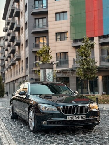 BMW 750-3