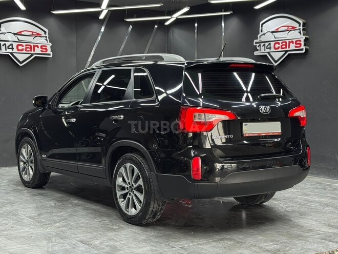 Kia Sorento-4