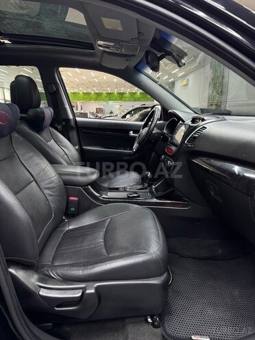 Kia Sorento-9