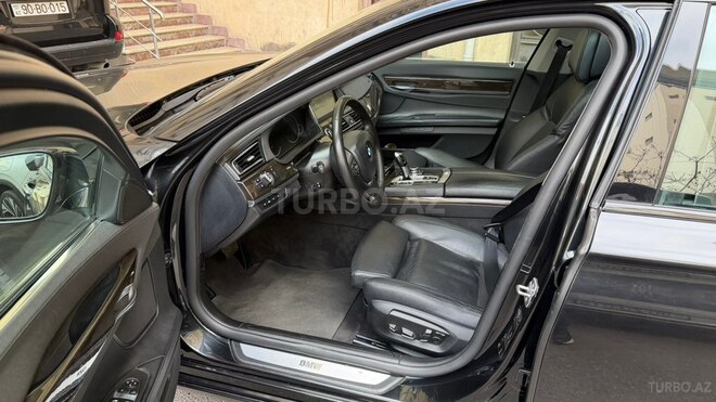 BMW 730-7