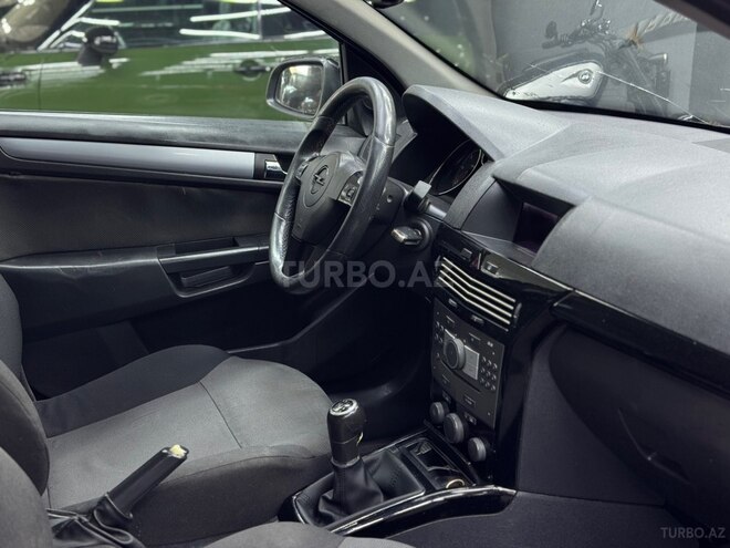 Opel Astra-10