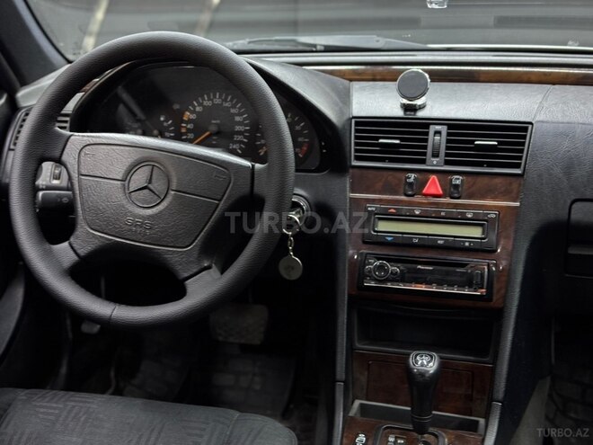 Mercedes C 280-8