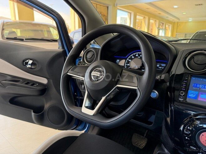 Nissan Note-9