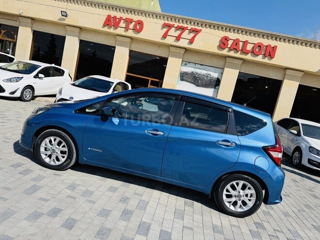 Nissan Note-5