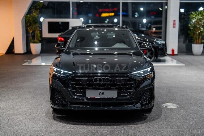 Audi Q8-2